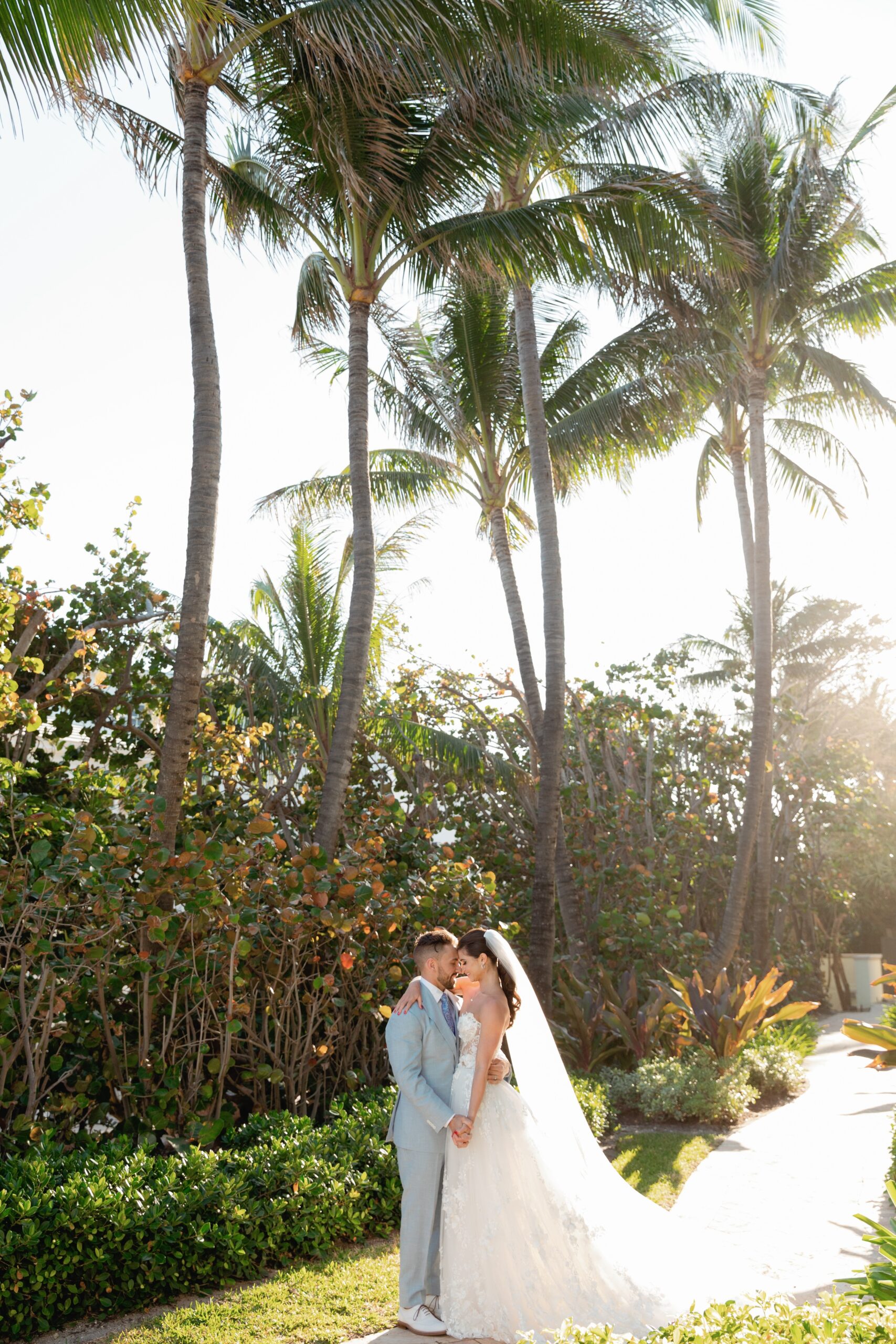 Elegant Wedding Photos at EAU Palm Beach Wedding